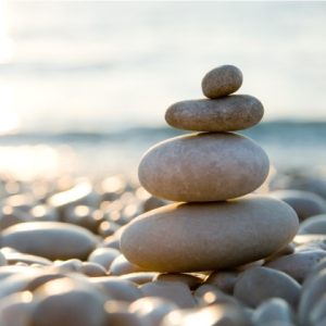 Galets symbolisant l’équilibre émotionnel et l’apaisement
